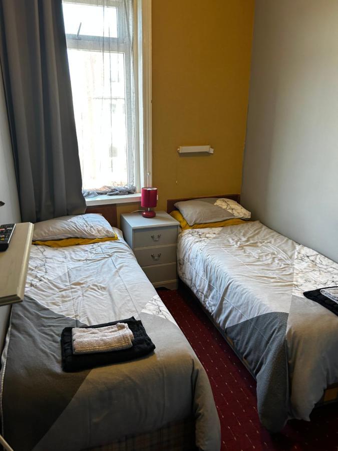 The Rhyl Bed & Breakfast Blackpool Exterior foto